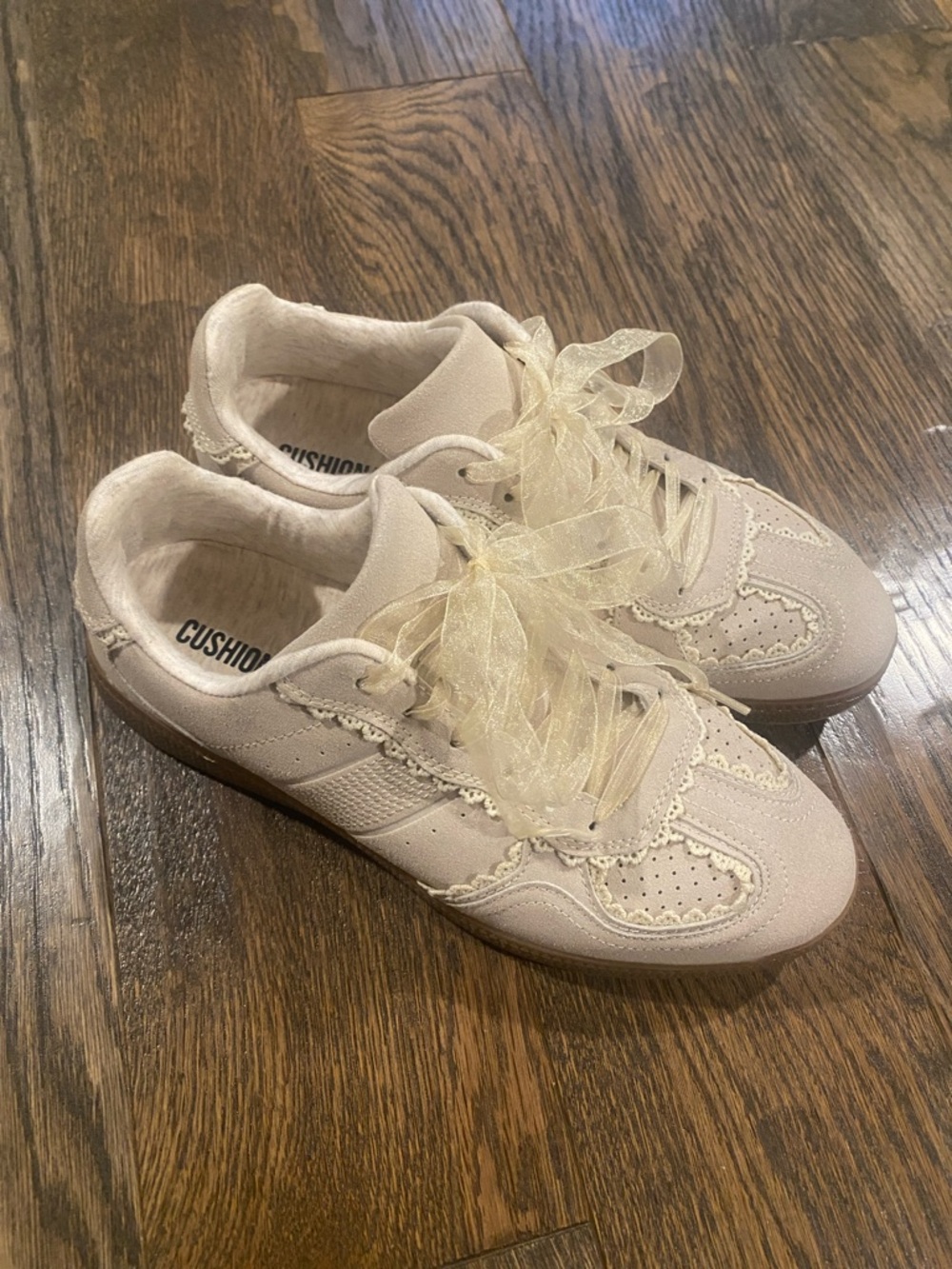 Lace-Up Cream Women’s Fashion Sneakers with Ribbon Laces - Picture 2 of 7